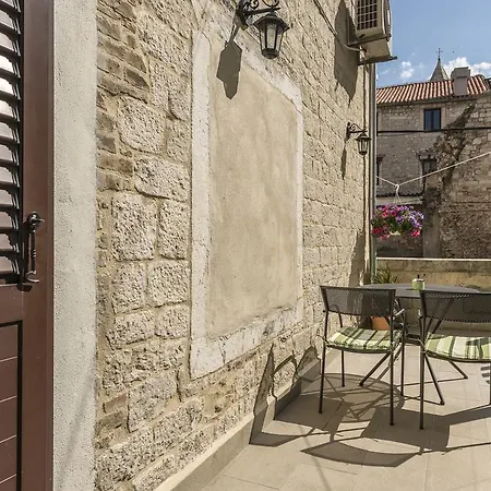 Carrara Apartman Split